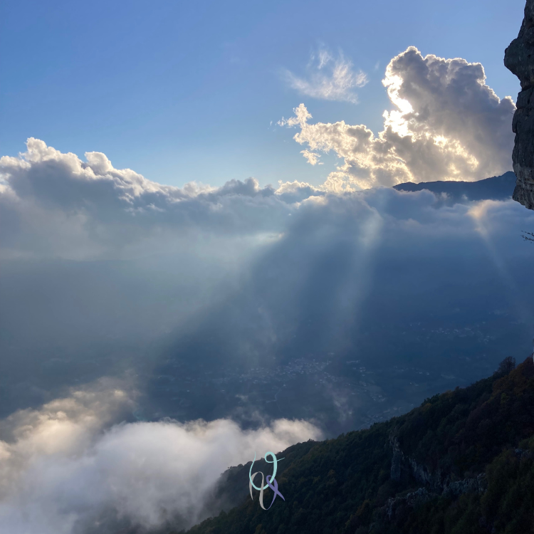 Con a fianco il sole